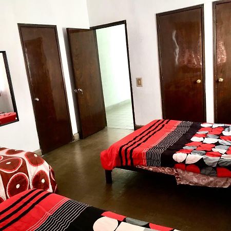 Casa Alsacia Hotel Гуадалахара Екстериор снимка