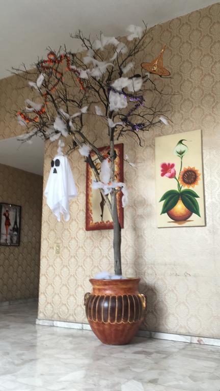 Casa Alsacia Hotel Гуадалахара Екстериор снимка