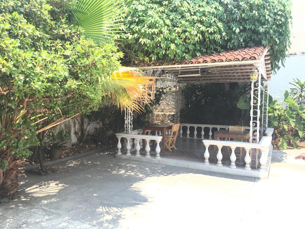 Casa Alsacia Hotel Гуадалахара Екстериор снимка
